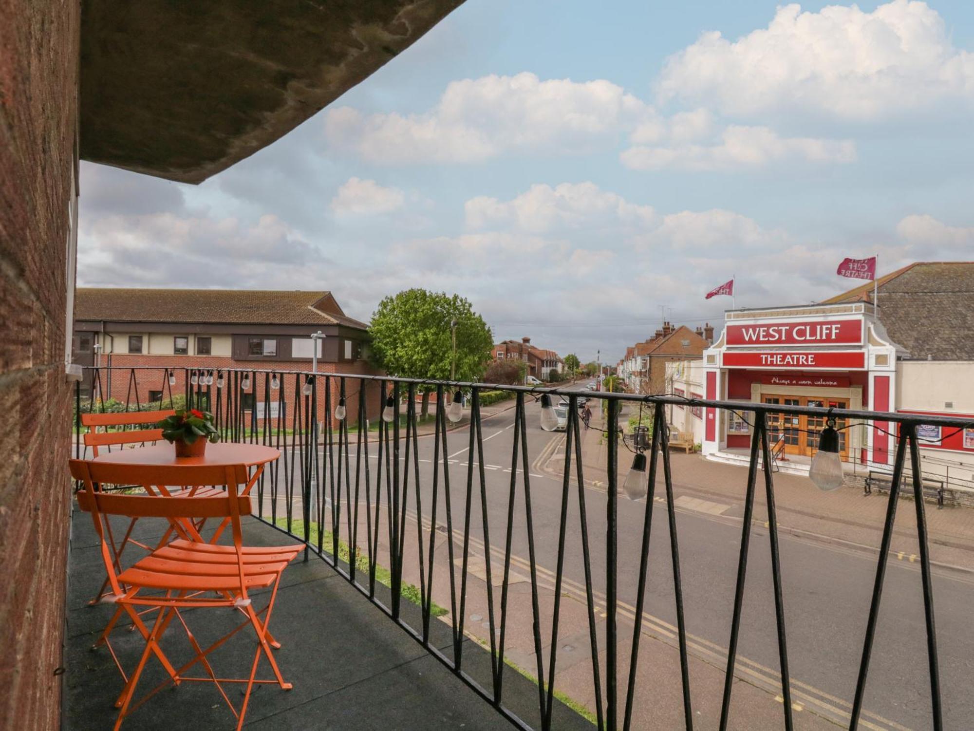 The Upper Circle * Clacton-on-Sea
